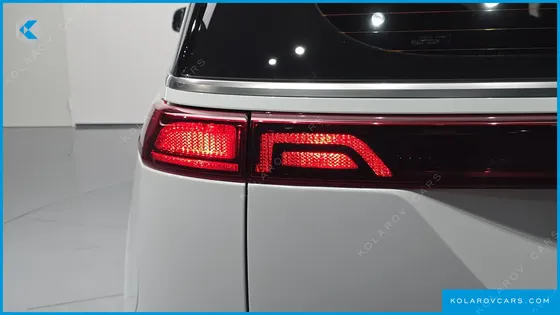 KIA CARNIVAL DIESEL 9-SEATER NOBLESSE