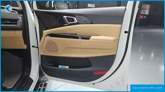 KIA CARNIVAL DIESEL 9-SEATER NOBLESSE