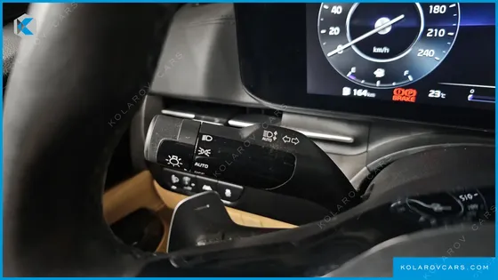 KIA CARNIVAL DIESEL 9-SEATER NOBLESSE