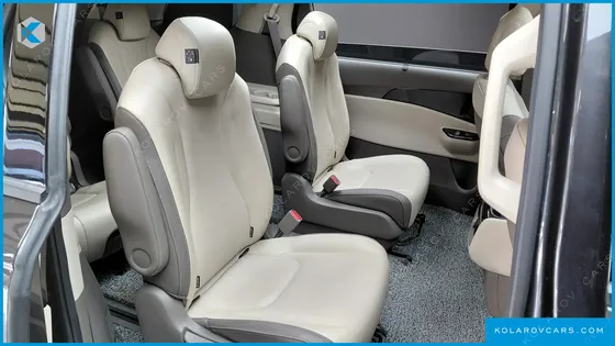KIA CARNIVAL DIESEL 9-SEATER NOBLESSE