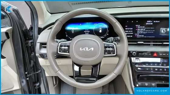 KIA CARNIVAL DIESEL 9-SEATER NOBLESSE