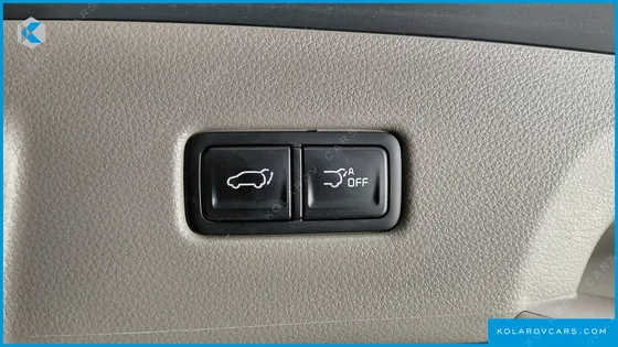 KIA CARNIVAL DIESEL 9-SEATER NOBLESSE