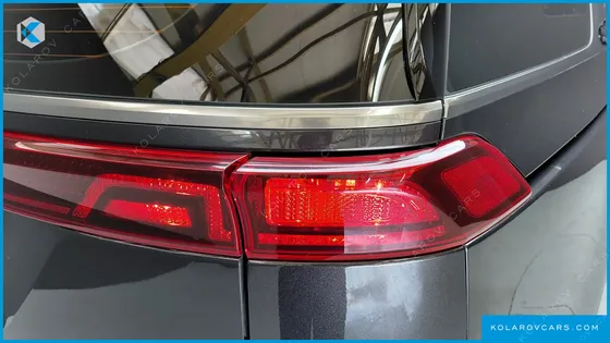 KIA CARNIVAL DIESEL 9-SEATER NOBLESSE