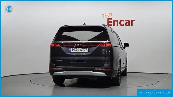 KIA CARNIVAL GASOLINE 9-SEATER PRESTIGE