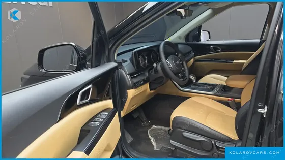 KIA CARNIVAL GASOLINE 9-SEATER PRESTIGE