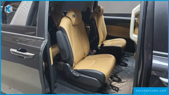 KIA CARNIVAL GASOLINE 9-SEATER PRESTIGE