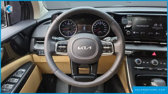 KIA CARNIVAL GASOLINE 9-SEATER PRESTIGE