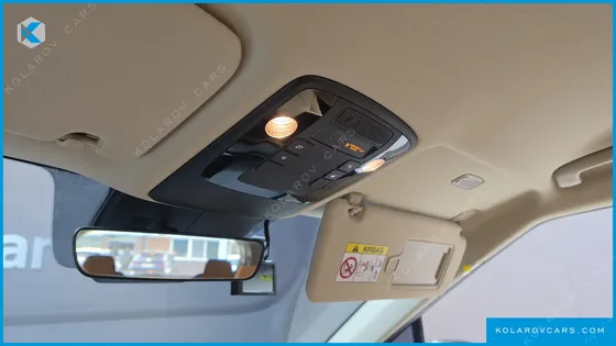 KIA CARNIVAL GASOLINE 9-SEATER PRESTIGE