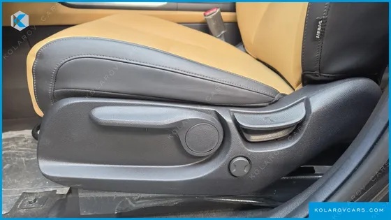 KIA CARNIVAL GASOLINE 9-SEATER PRESTIGE