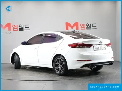 HYUNDAI ELANTRA (AVANTE) 1.6 GDI SMART