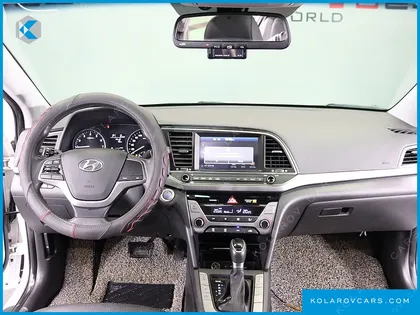 HYUNDAI ELANTRA (AVANTE) 1.6 GDI SMART