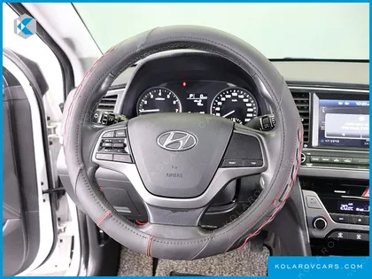 HYUNDAI ELANTRA (AVANTE) 1.6 GDI SMART