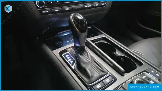 HYUNDAI GENESIS G330 PREMIUM AWD