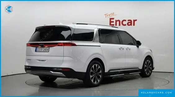 KIA CARNIVAL GASOLINE 9-SEATER SIGNATURE