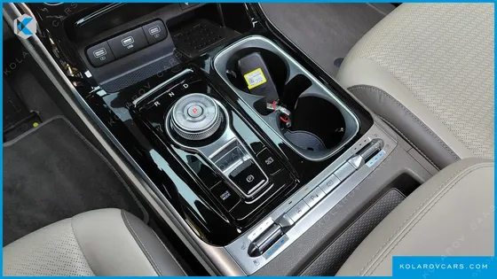 KIA CARNIVAL GASOLINE 9-SEATER SIGNATURE