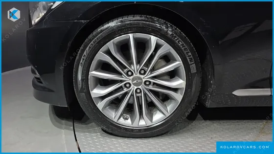HYUNDAI GENESIS G330 MODERN AWD