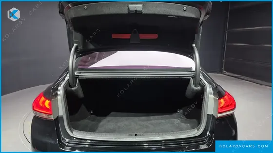 HYUNDAI GENESIS G330 MODERN AWD