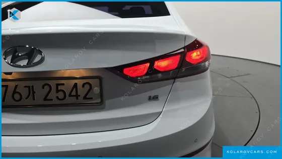 HYUNDAI ELANTRA (AVANTE) 1.6 GDI SMART