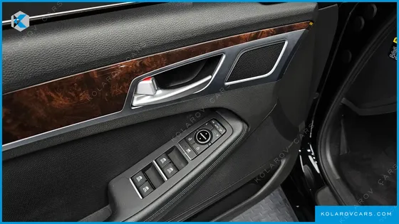 HYUNDAI GENESIS G330 MODERN AWD
