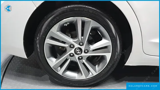 HYUNDAI ELANTRA (AVANTE) 1.6 GDI VALUE PLUS