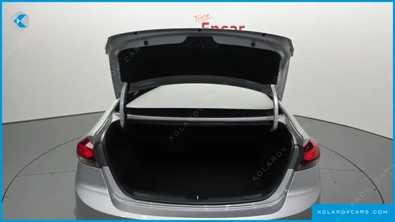 HYUNDAI ELANTRA (AVANTE) 1.6 GDI SMART