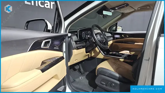 KIA CARNIVAL GASOLINE 9-SEATER SIGNATURE