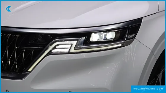 KIA CARNIVAL GASOLINE 9-SEATER SIGNATURE