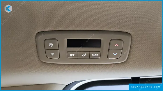 KIA CARNIVAL GASOLINE 9-SEATER SIGNATURE