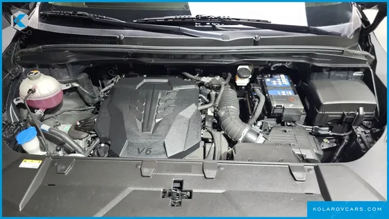 KIA CARNIVAL GASOLINE 7-SEATER NOBLESSE