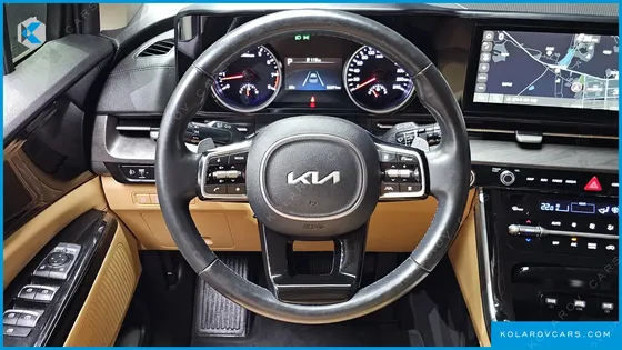KIA CARNIVAL GASOLINE 7-SEATER NOBLESSE