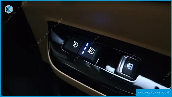 KIA CARNIVAL GASOLINE 7-SEATER NOBLESSE