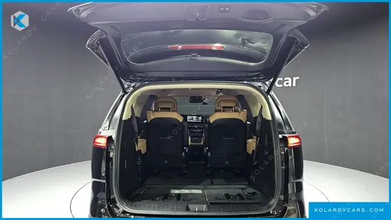 KIA CARNIVAL GASOLINE 7-SEATER NOBLESSE