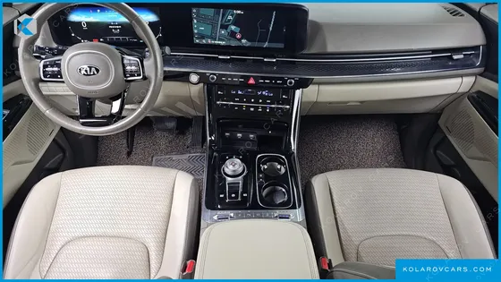 KIA CARNIVAL DIESEL 9-SEATER HI-LIMOUSINE