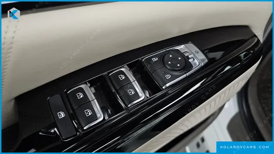 KIA CARNIVAL DIESEL 9-SEATER HI-LIMOUSINE