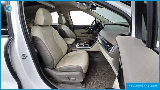 KIA CARNIVAL DIESEL 9-SEATER HI-LIMOUSINE