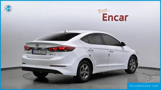 HYUNDAI ELANTRA (AVANTE) 1.6 E-VGT SMART