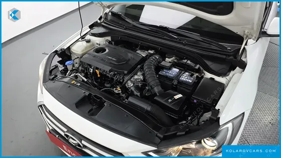 HYUNDAI ELANTRA (AVANTE) 1.6 E-VGT SMART