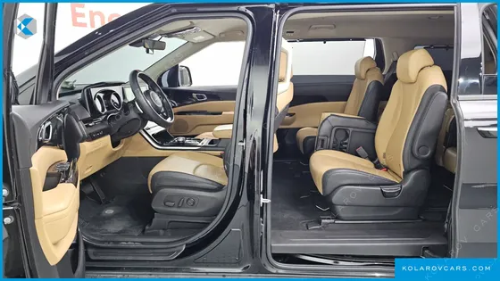 KIA CARNIVAL GASOLINE 11-SEATER NOBLESSE