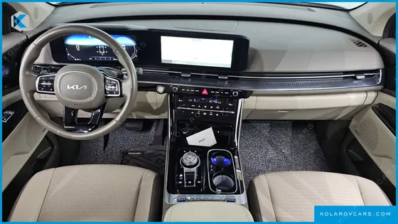 KIA CARNIVAL GASOLINE 9-SEATER HI-LIMOUSINE