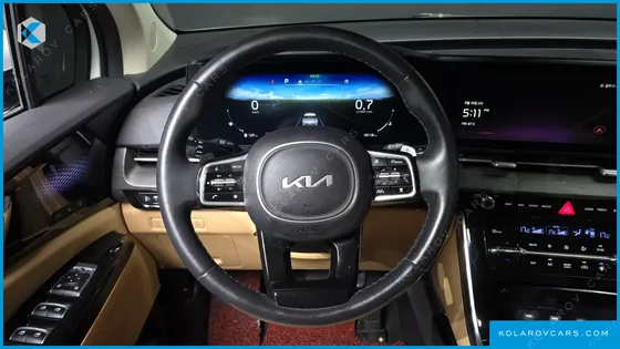 KIA CARNIVAL DIESEL 9-SEATER SIGNATURE