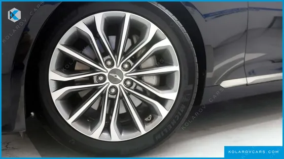 HYUNDAI GENESIS G330 MODERN AWD