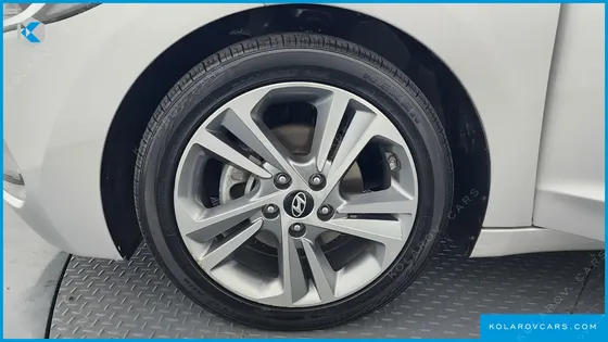 HYUNDAI ELANTRA (AVANTE) 1.6 GDI VALUE PLUS