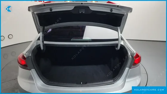 HYUNDAI ELANTRA (AVANTE) 1.6 GDI VALUE PLUS