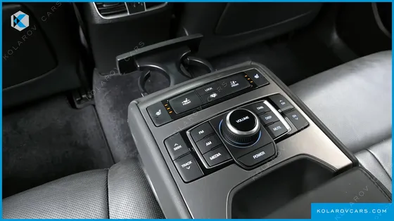 HYUNDAI GENESIS G330 PREMIUM AWD