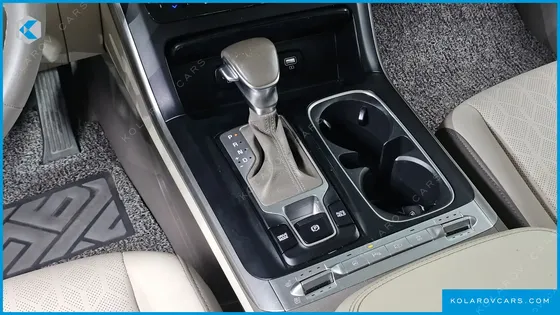 KIA CARNIVAL DIESEL 9-SEATER PRESTIGE