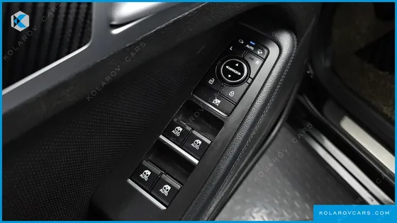 HYUNDAI GENESIS G330 MODERN AWD