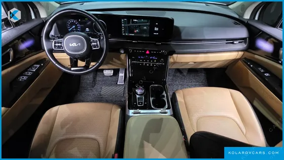 KIA CARNIVAL GASOLINE 7-SEATER SIGNATURE