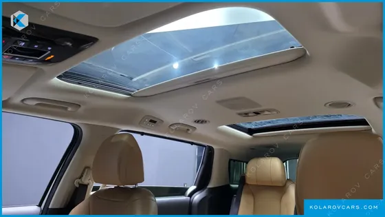 KIA CARNIVAL GASOLINE 7-SEATER SIGNATURE