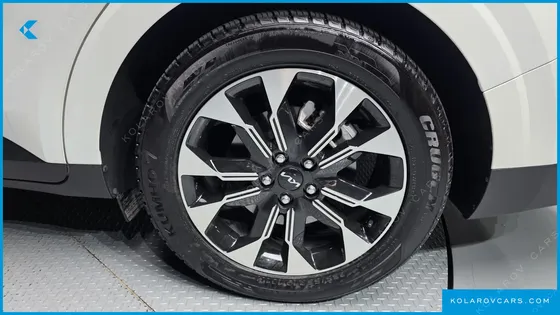 KIA CARNIVAL GASOLINE 7-SEATER SIGNATURE