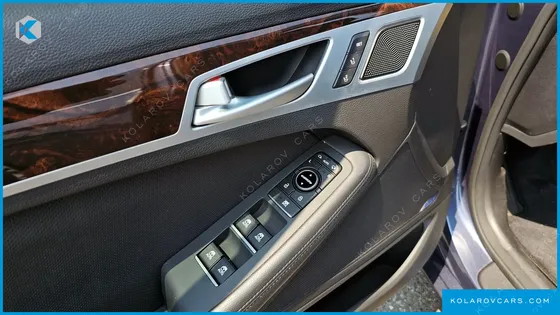 HYUNDAI GENESIS G330 PREMIUM AWD